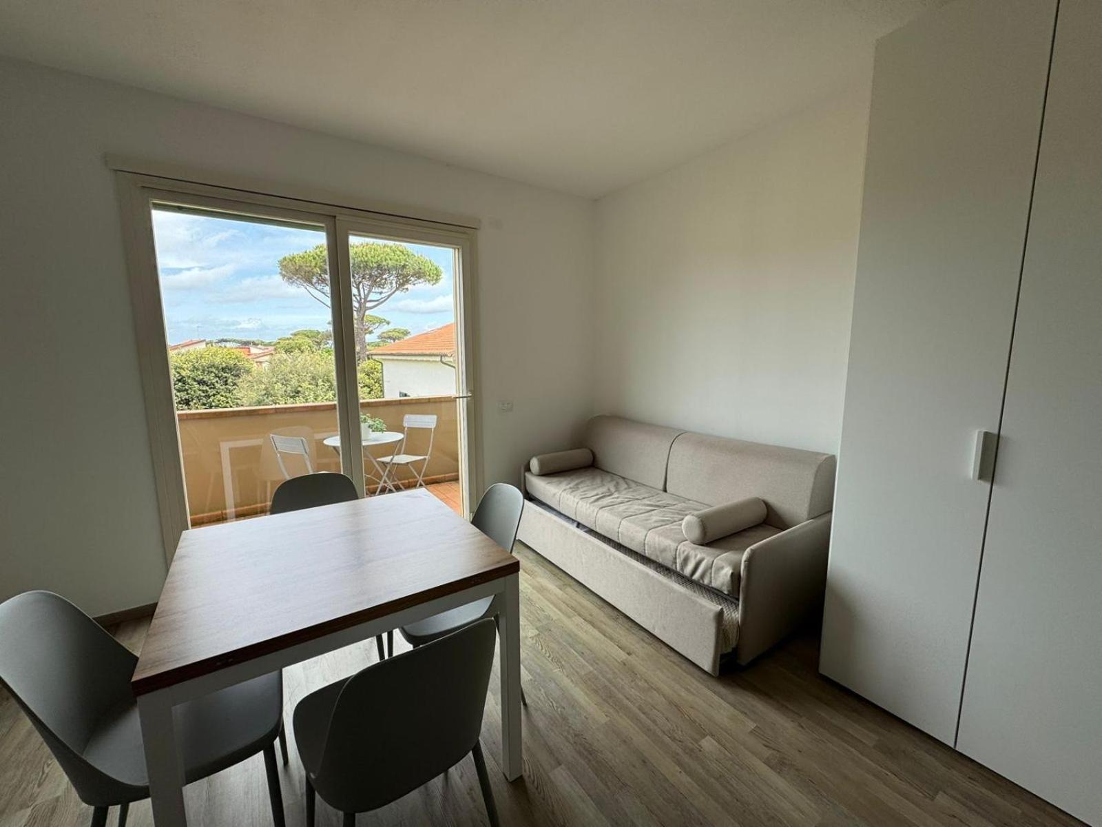 Residence San Francesco Tirrenia Exterior photo